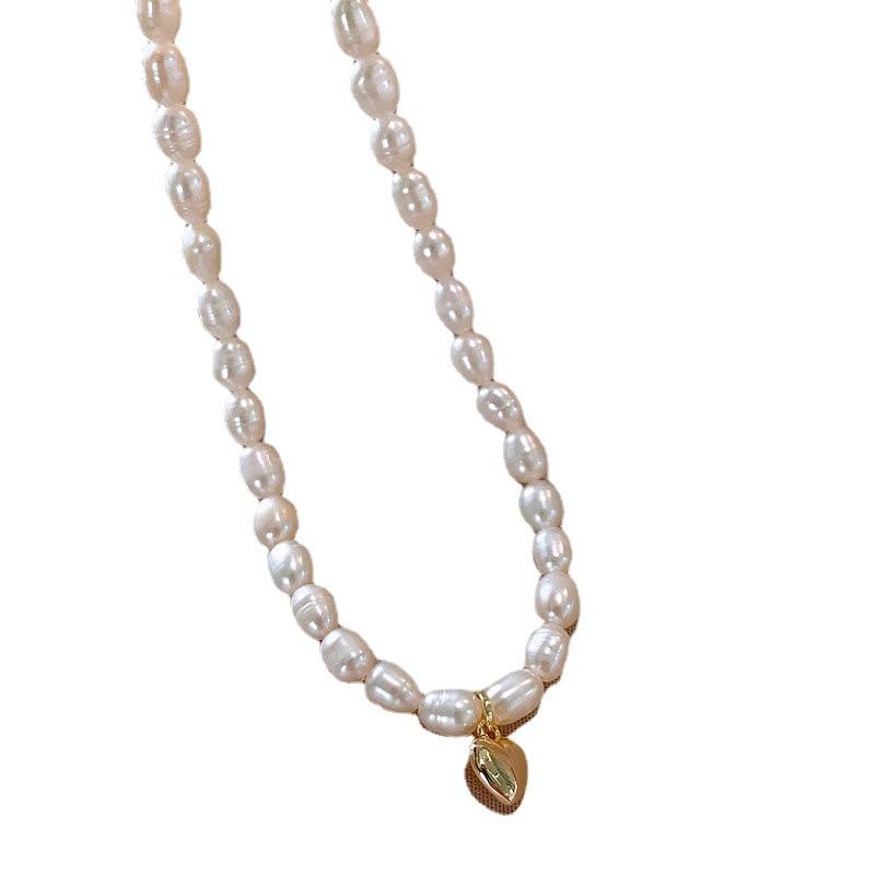Baroque Rice Grain Freshwater Pearl Necklace Femininity Peach Heart Collarbone Chain Fashion Commuter Accessories