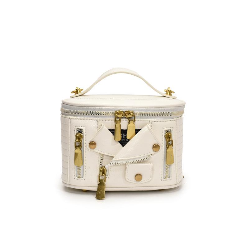 

Персонализированная кожаная куртка маленькая сумка 2025 новая мода нишевая наплечная сумка женская универсальная сумка-мессенджер одежда маленькая квадратная сумка белый