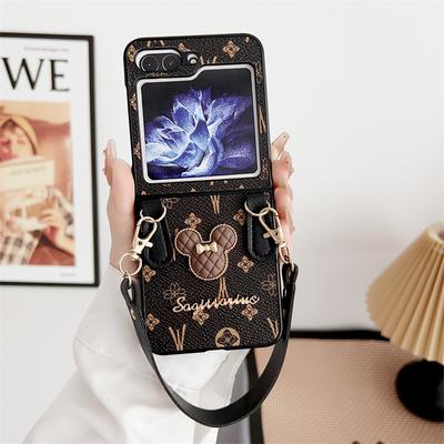 Étui de téléphone de chaîne de perles d'ours mignon de luxe pour Samsung Galaxy Z Flip 5 Z Flip4 ZFlip3 Z Fold 5 4 3 5G Couverture avec support Étuis de protection en cuir