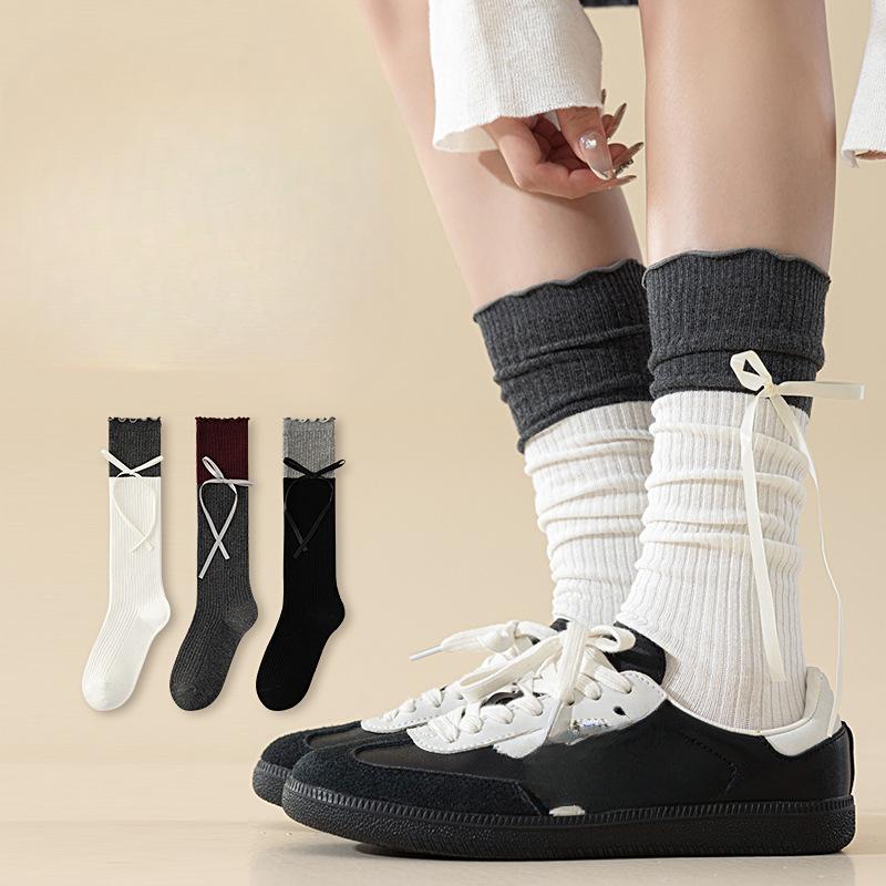 Sweet Ribbon Bow Mid-calf Socks for Women, Color-blocked Black Ear-trimmed Pile Socks