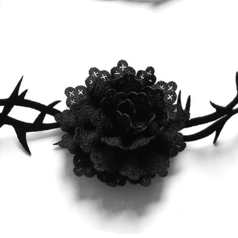 Fashion Punk Necklace Rose Flower Chokers Necklaces Women Thorny Rose Clavicle Chain Necklaces Club Party Sexy Ornament