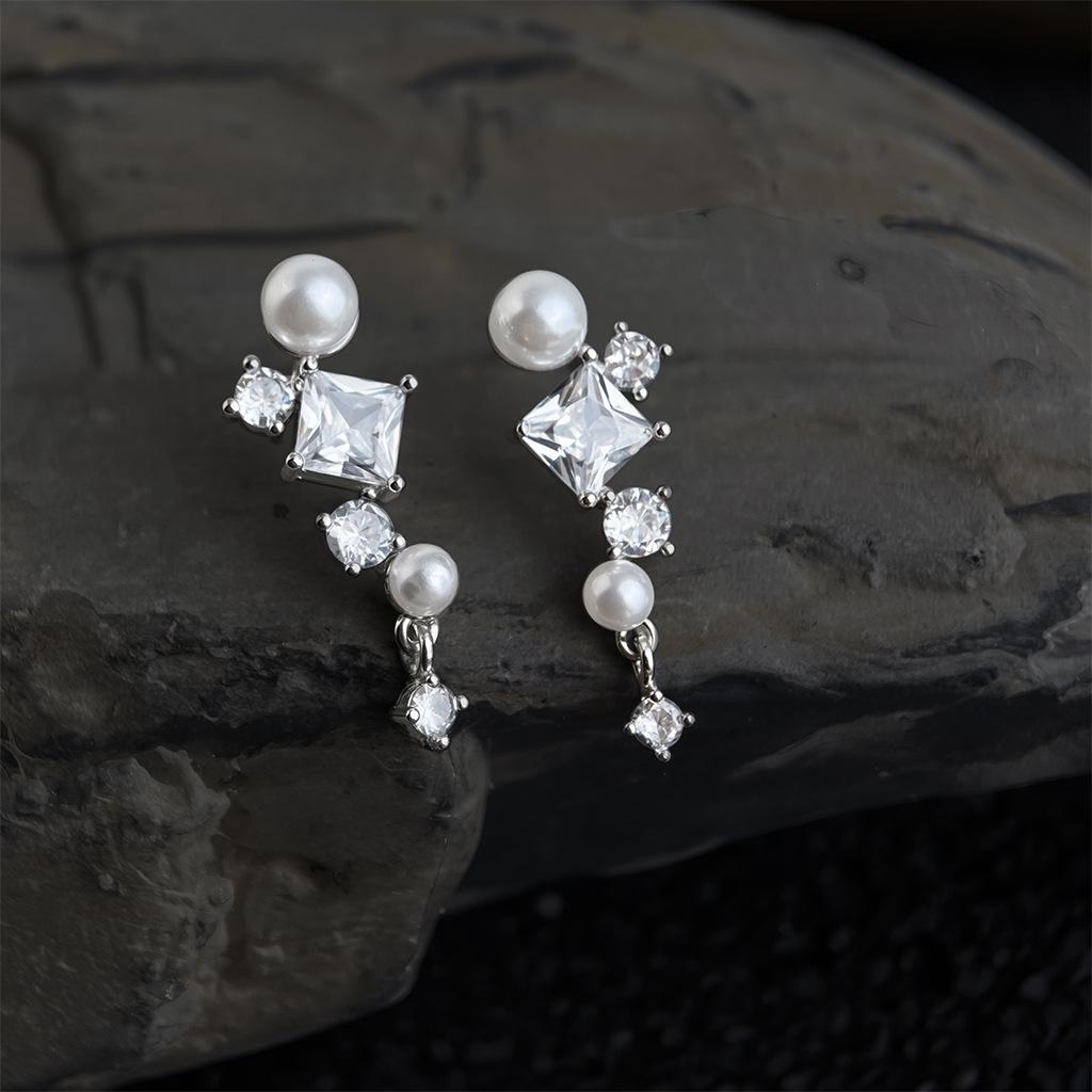 Gold-Plated French Pearl Tassel Earrings with Geometric Zircon Design for Women