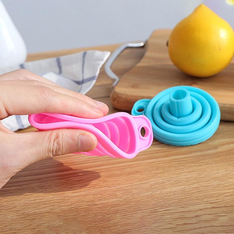 Household Telescopic Funnel Kitchen Packaging High Temperature Resistant Funnel Engine Funnel Car Universal Silicone Liquid Funn