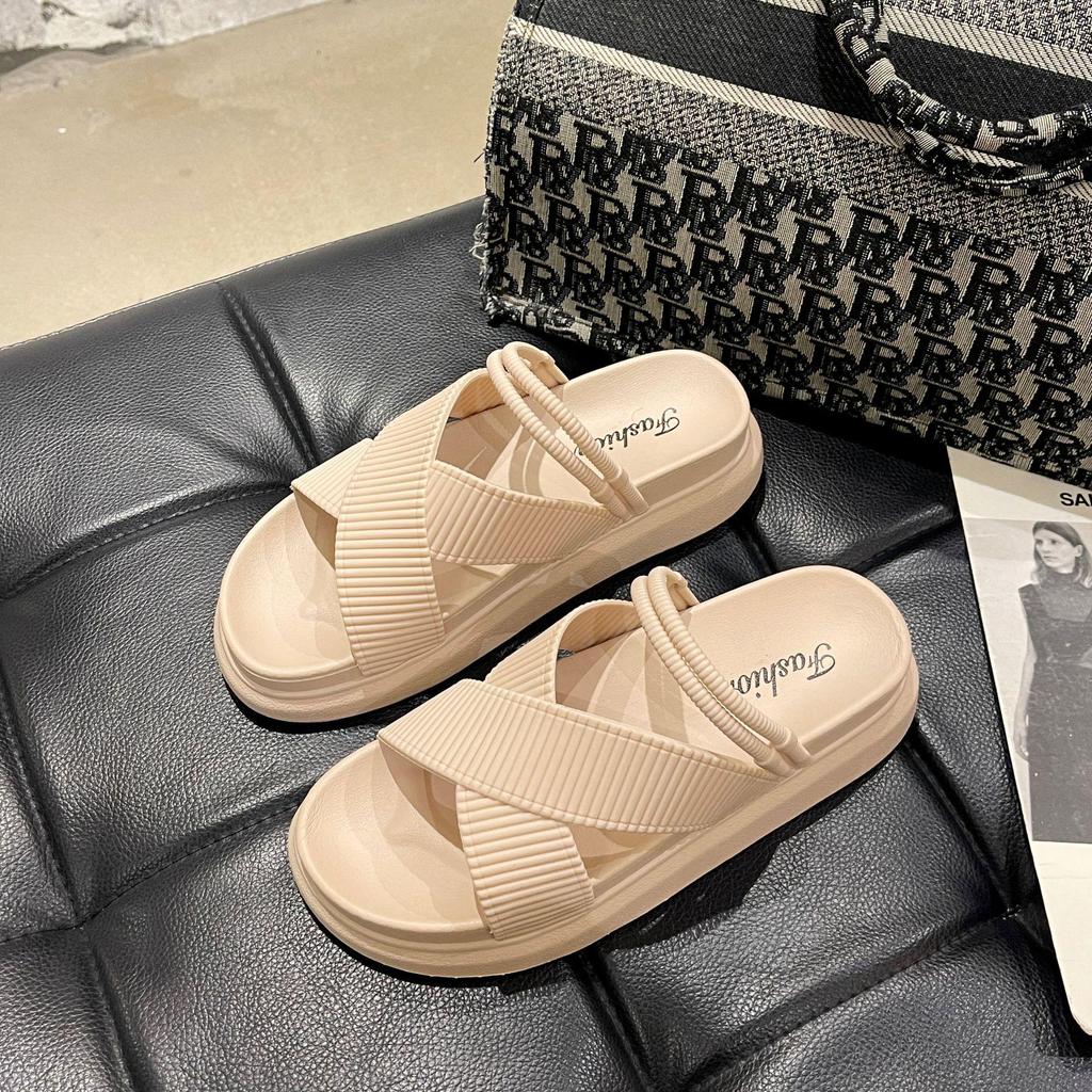 Chinelos de Plataforma de Verão Femininos - Sandálias Rasteiras Casuais Elegantes com Solas Grossas e Design Floral Elegante.