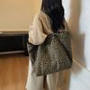 Casual Large-Capacity High-End Sense Versatile Exquisite Single Shoulder Simple Leopard Print Autumn New Women'S Portable Tote Bag
