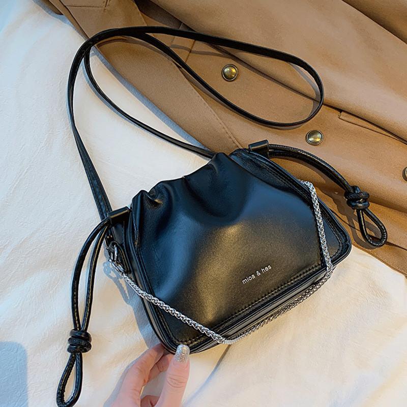 Trendy Street Style Pu Leather Bucket Bag For Casual Commuting Fall 2023