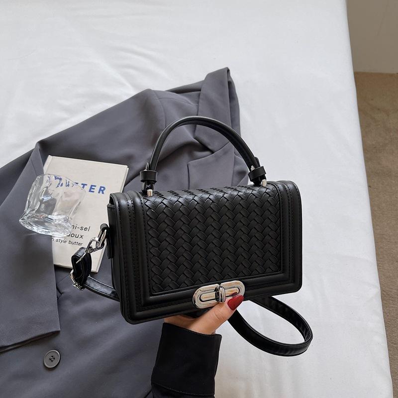 Spring High-end Texture Small Bag Trendy Women's Bag Popular Shoulder Messenger Bag Fashionable Portable Small Square Bag