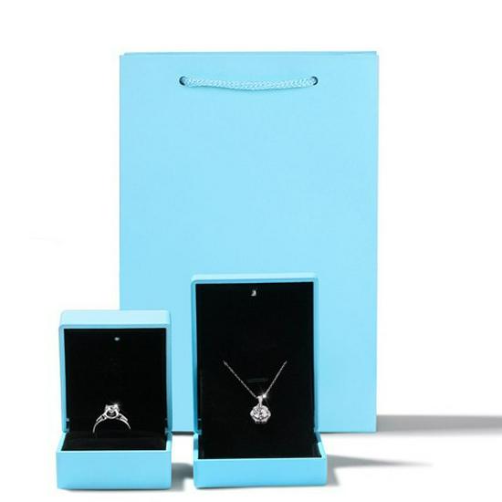 Gift Box: Light-Up Pendant, Ring, and Earring Jewelry Box for Couples and Elders