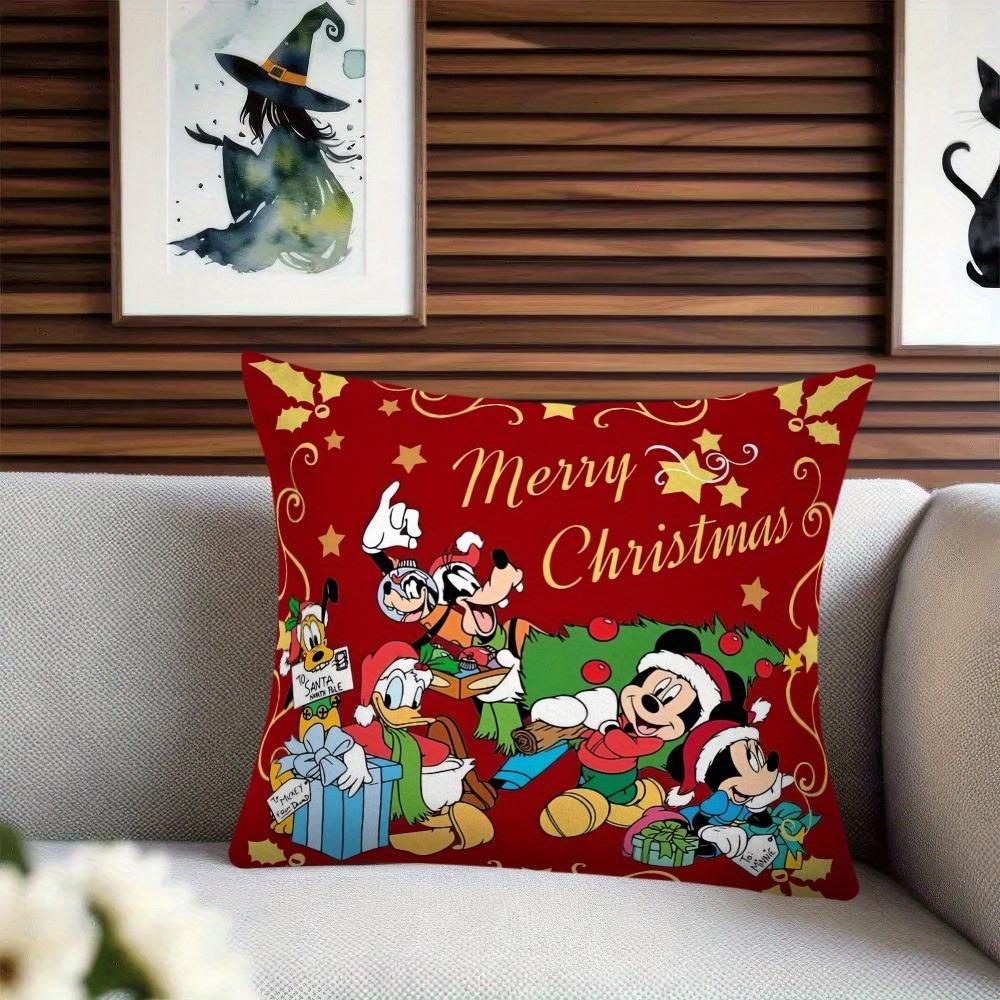 Disney Christmas Adventures: Mickey and Minnie accompany you to warm up the winter pillow room