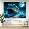 Marynistyczny gobelin Titanic, Nocny, oświetlony księżycem ocean z tłem gór lodowych, 120x80cm Tematyczna sztuka ścienna do domu