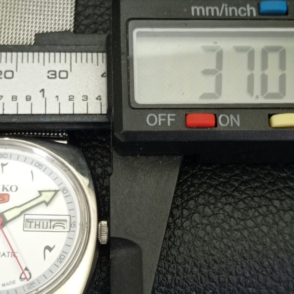 AUTOMATIC 6309A VINTAGE SEIKO 5 JAPAN MENS ARABIC WHITE DIAL WATCH A701670-5