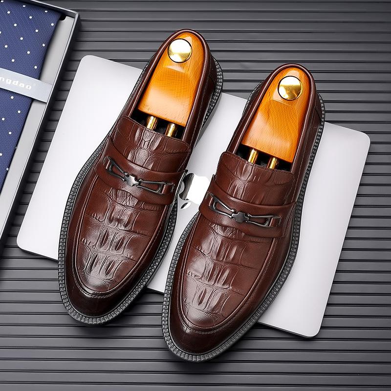 Mode Frühling Herbst Krokodilmuster Plateau Leder Herrenschuhe Designer Britische Business Slipper Mann Mode Freizeitkleidung Schuhe Männlich