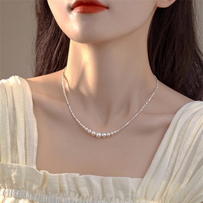 Silver Beads Necklace - A Girls' Luxury, Small-Scale, High-Quality, Elegant Glass Pearl Smiling Collar Chain