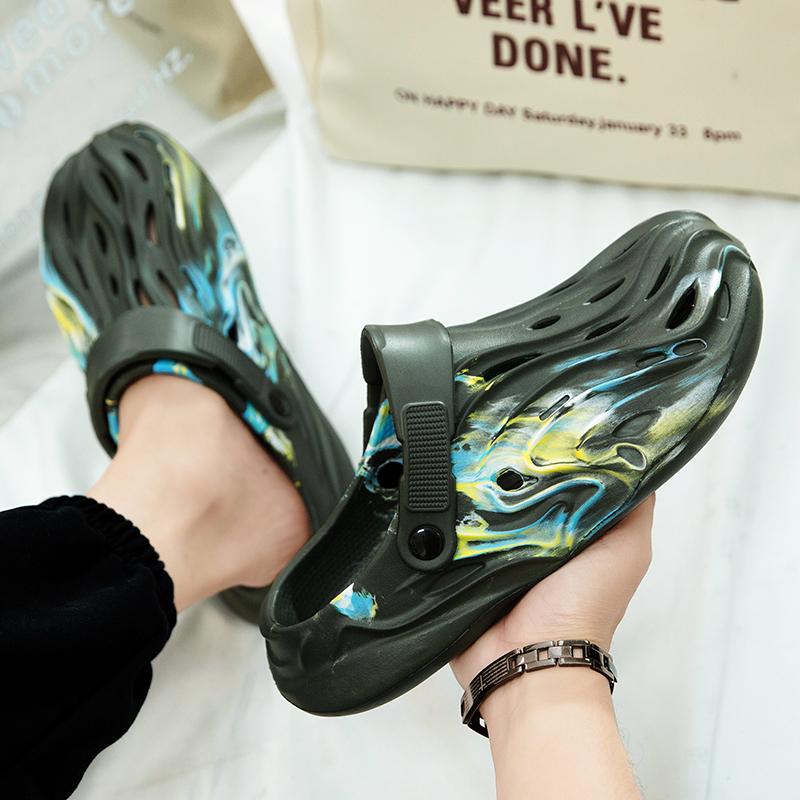 Fashion Summer White Men Slippers Trend Slides Outdoor Garden Clog Waterproof Beach Sandals Street Flip Flops Indoor Home Shoes 40-45