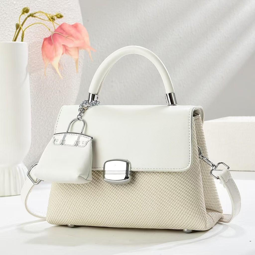 Pu Small Square Bag For Women With Inner Zipper Pouch For Daily Use