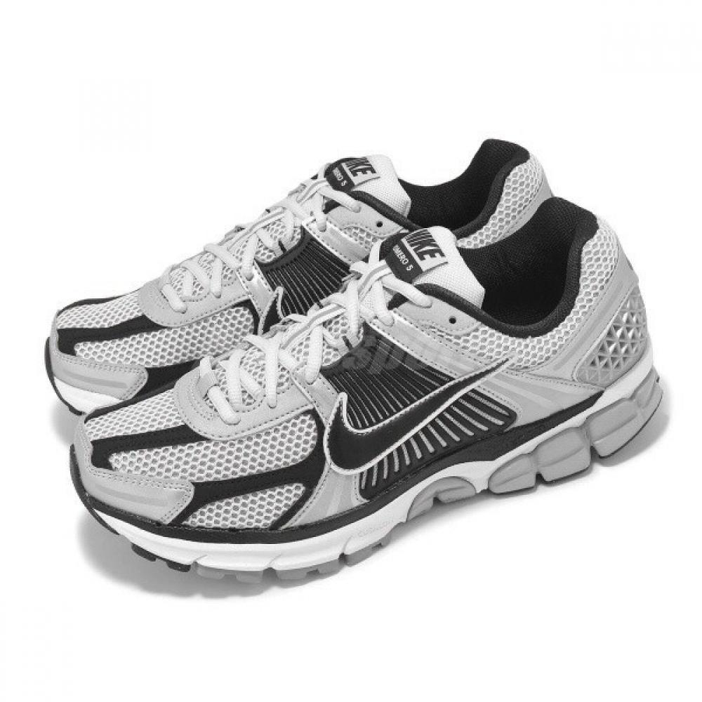 

Універмаг Тегу Nike Zoom Vomero 5 metallic silver 280