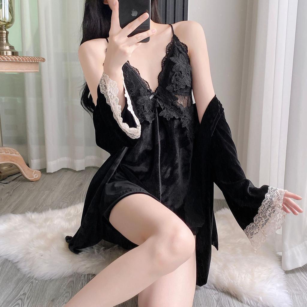 Yase [Gorgeous Flowers] New velvet nightdress women's exquisite lace heavy industry design hanging skirt with chest pad set