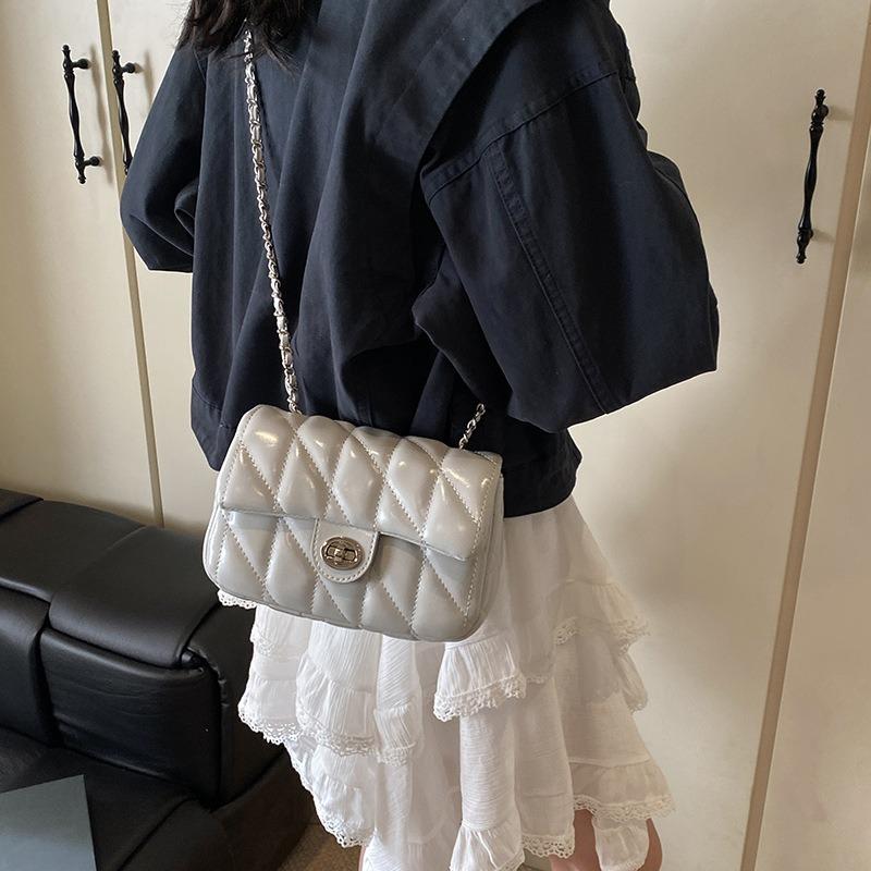 Popular small bag women's new versatile chain messenger bag shoulder small square bag