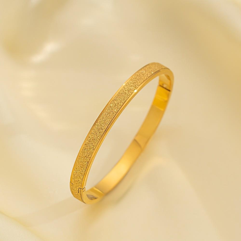 Женский матовый открытый браслет: Легкий, Позолоченный, Изысканный Модный Аксессуар