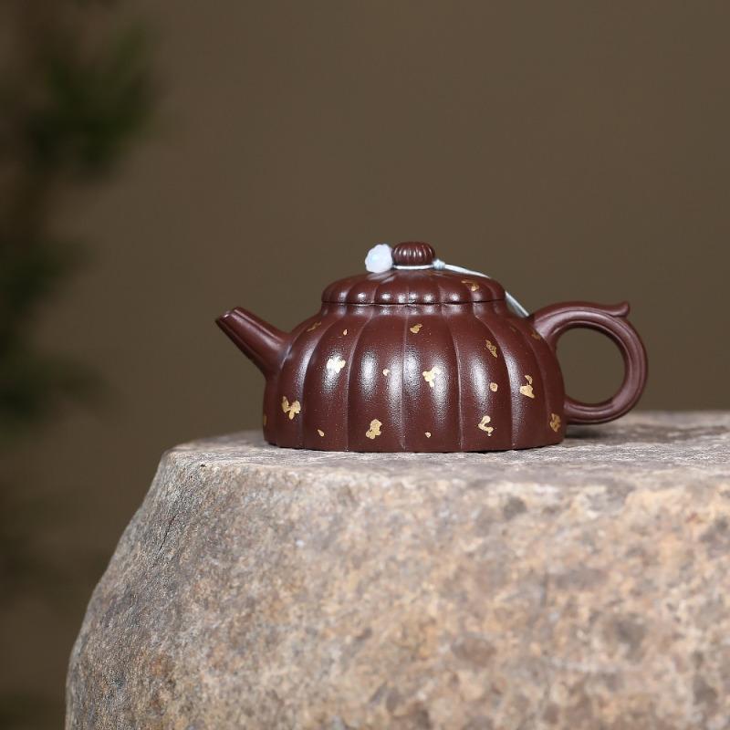 

250ml High-end Yixing Purple Clay Teapots Handmade Sprinkle Gold Rib Pot Raw Ore Purple Mud Tea Soaking Kettle Zisha Tea Set Tea
