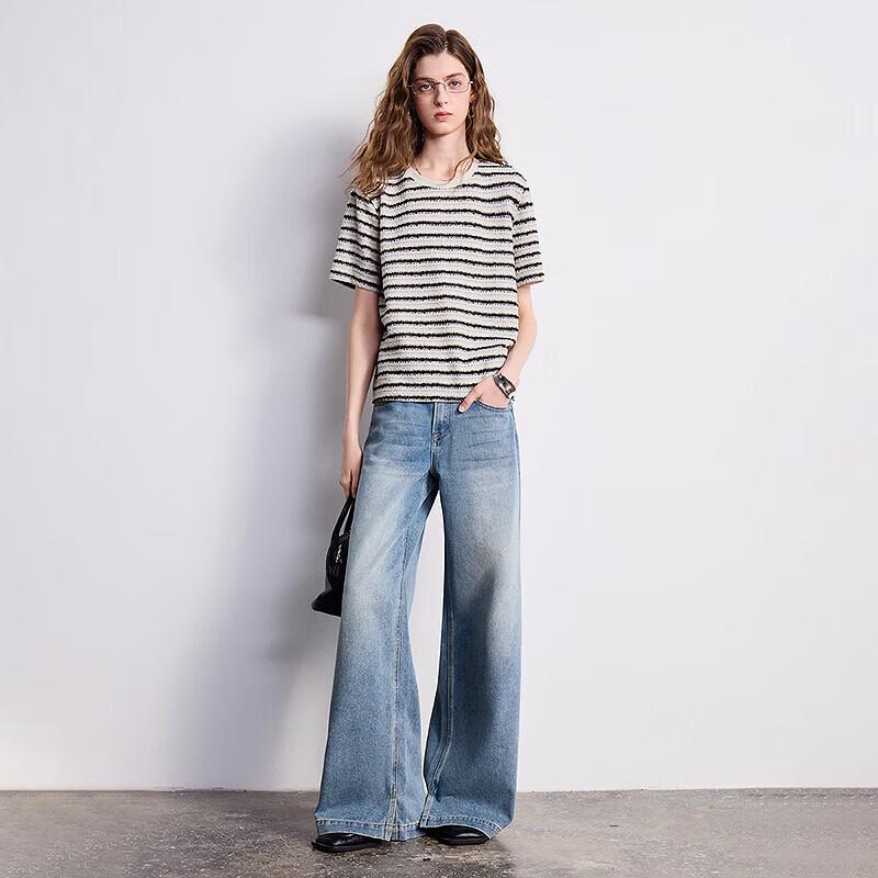 Chuyu Women's Striped Round Neck T-Shirt