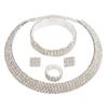 Europäisches & Amerikanisches Modeschmuckset: Hohler Choker mit Diamanten, Ohrringe, Ring, Armband - N387