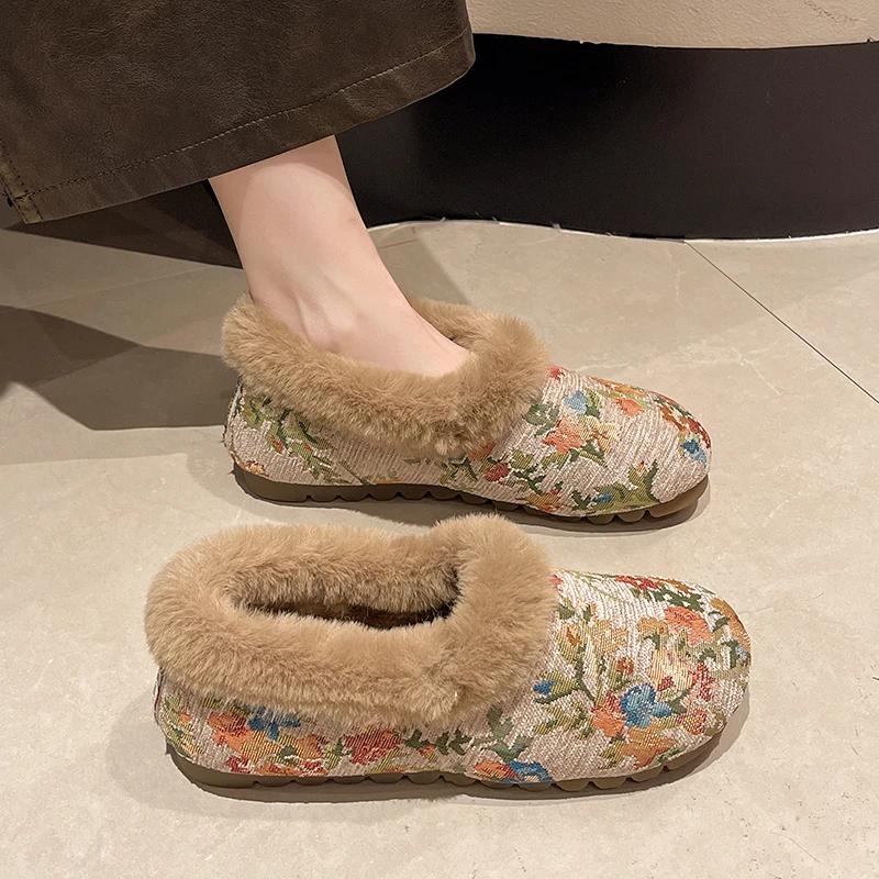 Flats Women Shallow Warm Boots Winter Knitting Embroider Fashion Designer New 2025 Trend Women Shoes Cozy Short Plush Snow Boots