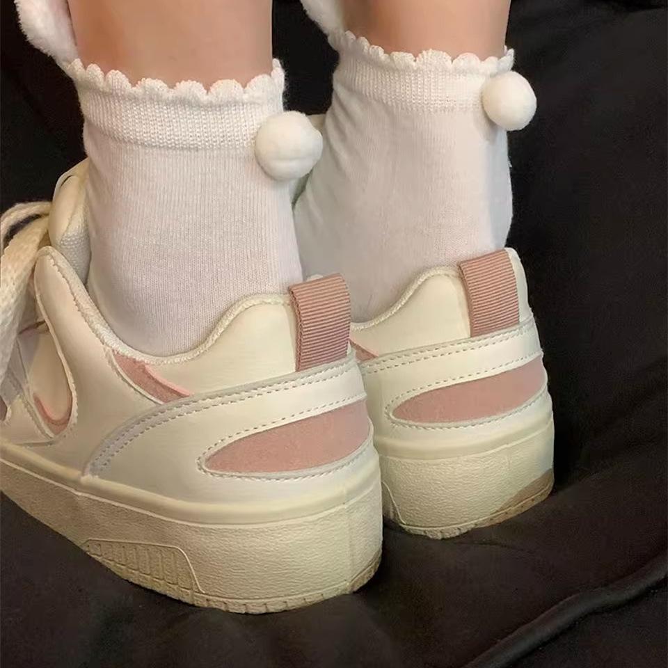 Spring and Autumn Breathable Cute Big Head Shoes Female Students Versatile 2025 Autumn New Casual Board Shoes Trendy Little White Shoes