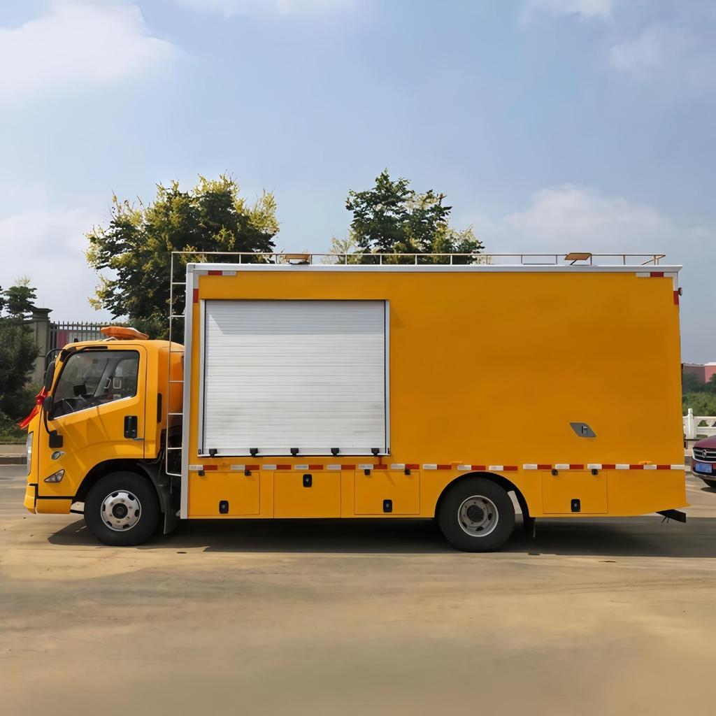 Emergency Rescue Vehicle with Crane, Power Supply & Lighting for Municipal Repairs