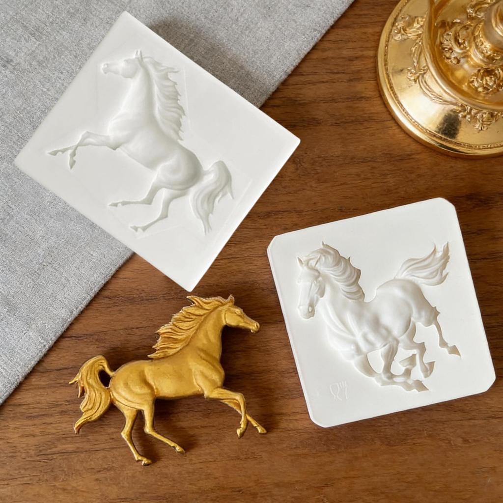 2 Pieces Running Pony Mold Silicone Horse Baking Mold DIY Fondant Molds Handmade Square Cake Chocolate Mold Decoration