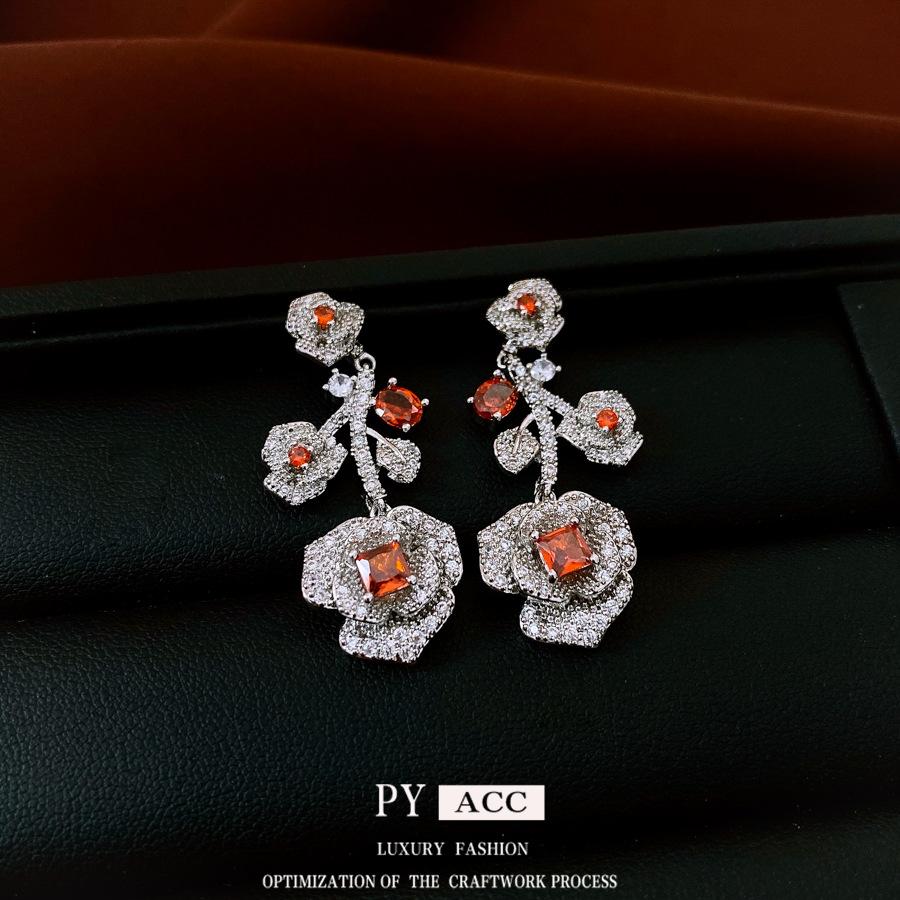 Retro Style Zircon Rose Earrings Necklace Court Style Exquisite Collarbone Chain Light Luxury Niche Jewelry Set