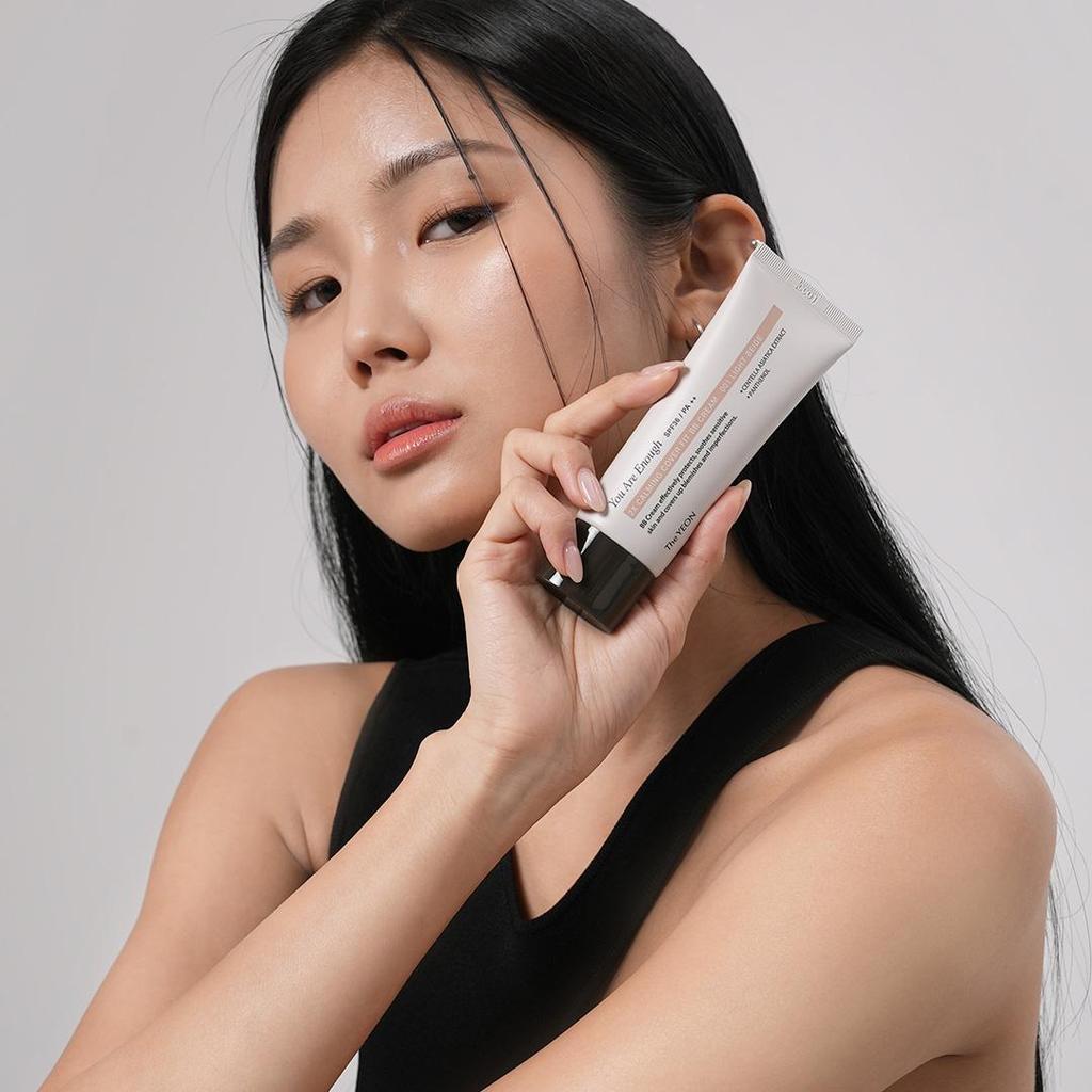 TheYEON 2X Uspokajający krem ​​BB Cover Fit - 50ml