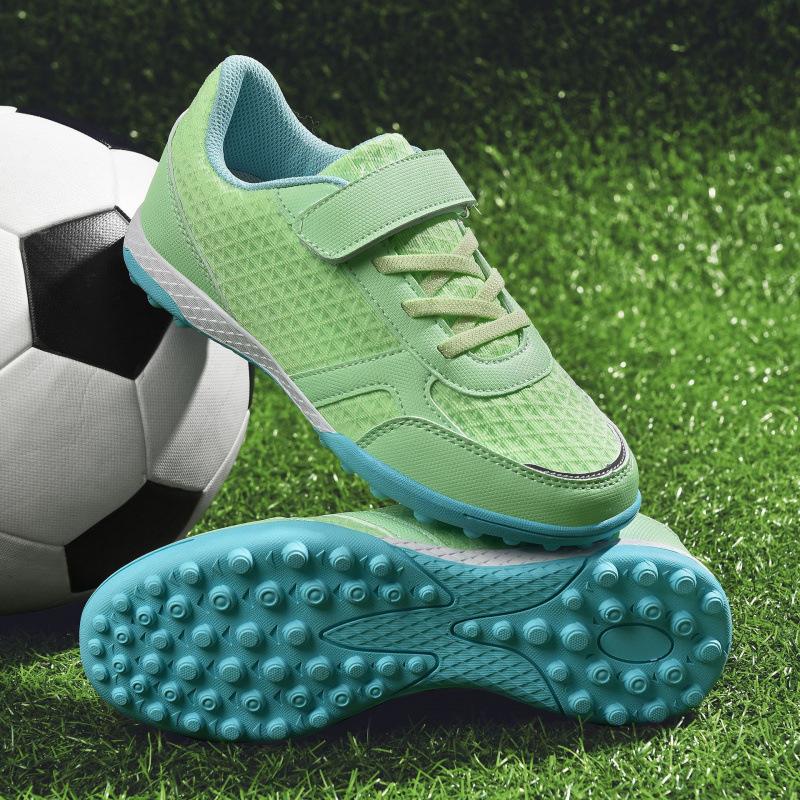 2025 new low-top Velcro football shoes, primary and secondary school students leisure sports outdoor competition training shoes