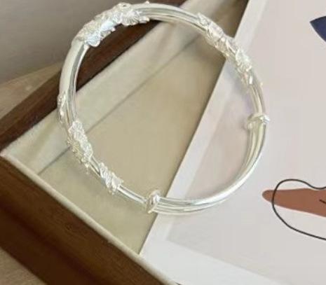 

Push Pull Bracelet Floral Butterfly Heart Design Small Delicate Bangle Women Jewelry