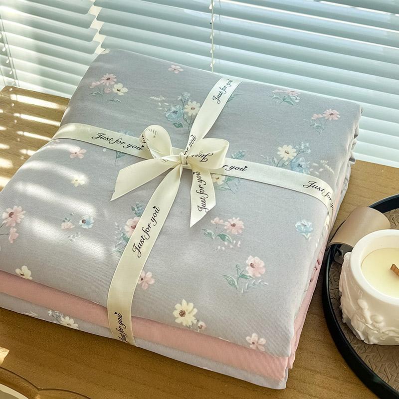 

Ins floral print Bedding set knitted cotton Flat sheet set Four pieces duvet cover double layer-yarn 4Pcs Cute Fitted sheet Flat sheet set&1.2m 150x200