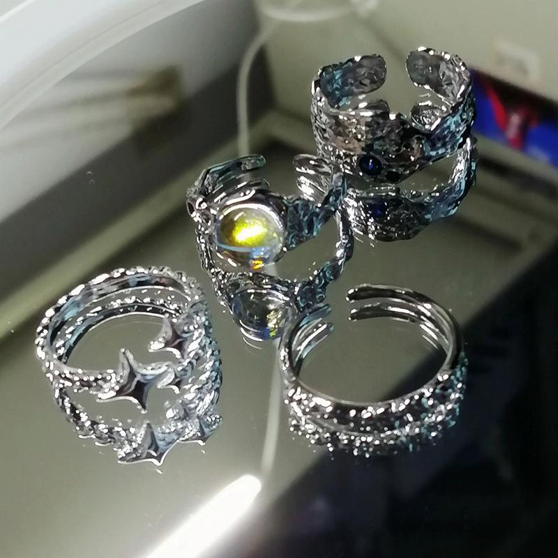 Niche Design Sense Diamond-Set Zir*****Pening Simple Star French Moonstone Ring Women