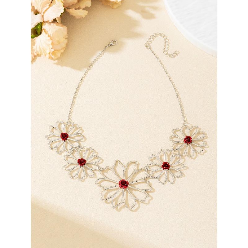 Strip Luxury Atmosphere Sticker Neck Collarbone Necklace Flower Splicing Temperament Atmosphere Banquet Ball Hot Sale