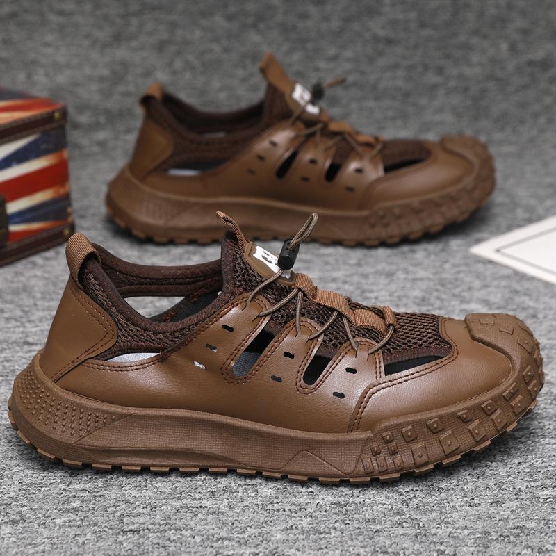 

New men s shoes hollow leather hole shoes non-slip and wear-resistant summer outdoor casual sandals 46 коричневый