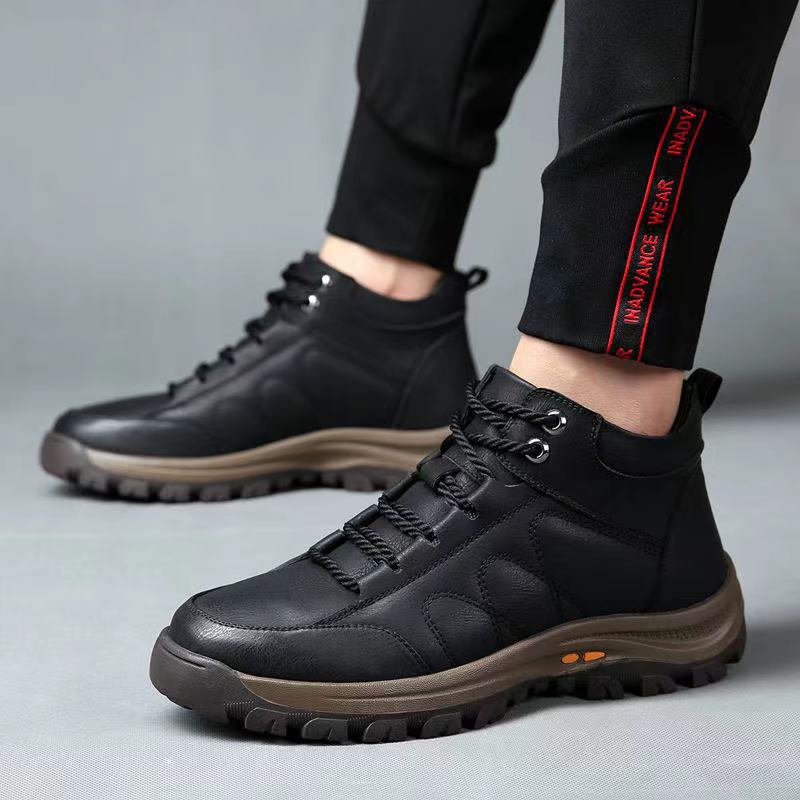 Winter New Men's Boots Keep Warm Mens Cotton Shoes High Top Plush Hiking Shoes Comfortable Lace Up Men Sneakers Wear Resistant
