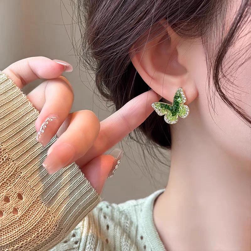 Elegant Forest Gradient Green Butterfly Earrings: Exquisite 925 Silver Needle Design
