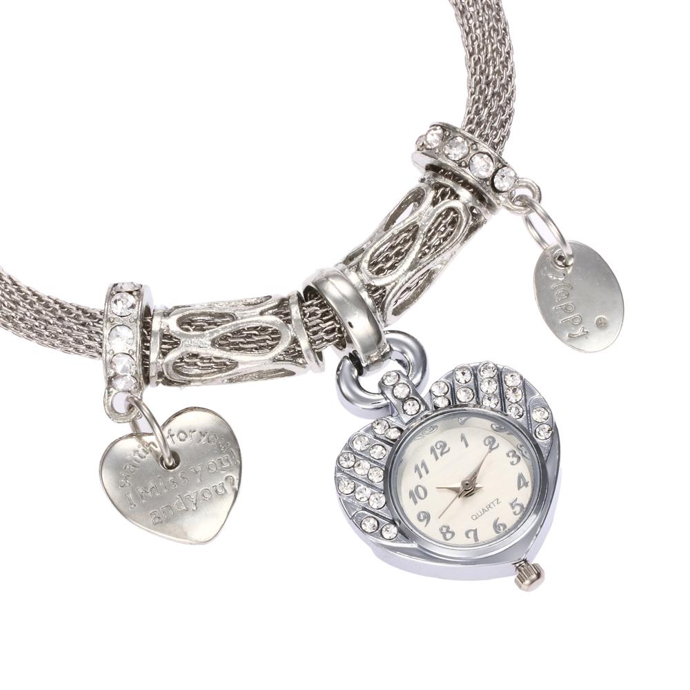 Süße Herz Anhänger Strass Frauen Quarz Armband Kleid Uhr