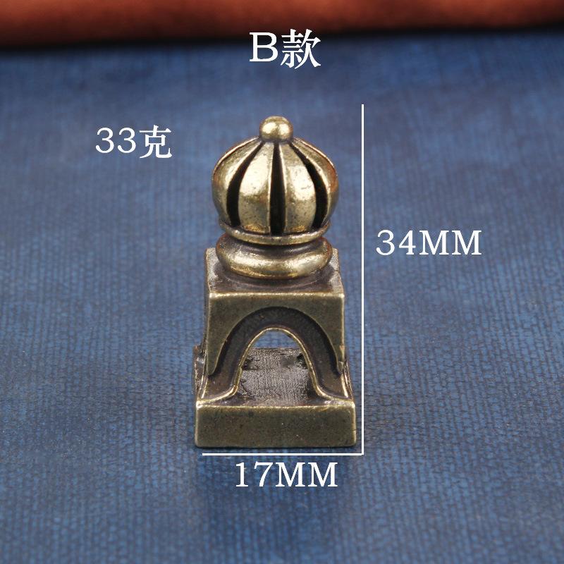 Vintage Brass Tibetan Style Small Seal Nepal Tibetan Carved Lion Seal He Zhi Bronze Seal Cultural Artifact Copperware Wholesale