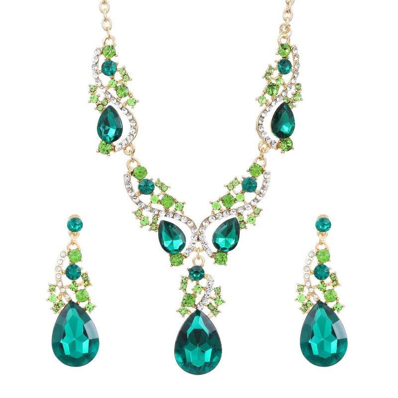 Super Flash Princess Water Drop Zircon Necklace Earrings Set Women s Dinner Dress Green Zircon Clavicle Chain Jewelry Wholesale