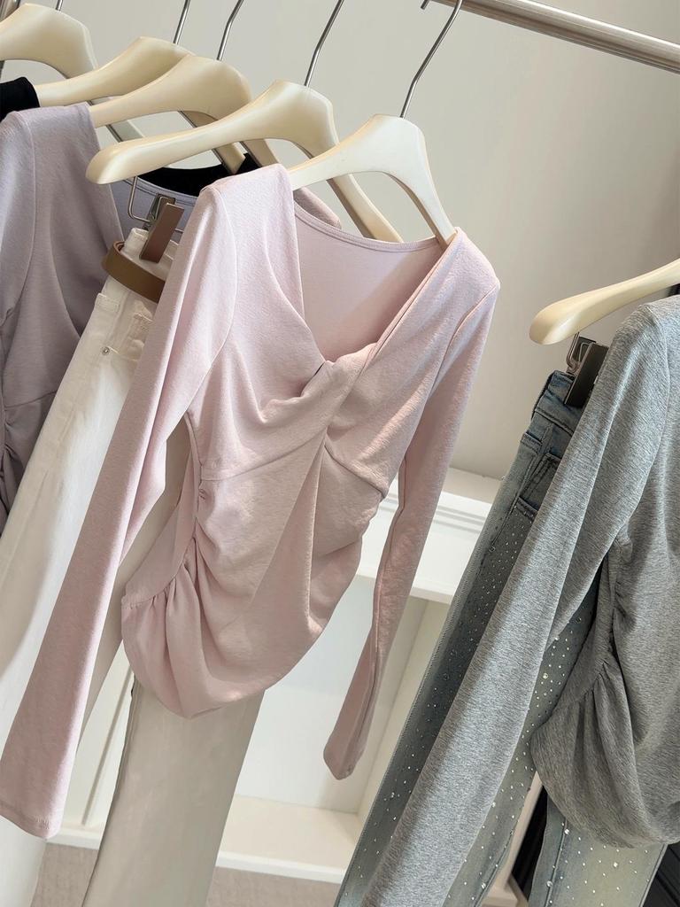 Stylish Twisted V-Neck Long-Sleeve Women's T-Shirt, Spring 2026 Slim-Fit, Figure-Flattering Base Layer.
