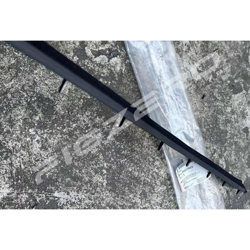 96630803 Bandes de pression intérieures pour vitre de porte avant Garniture intérieure de fenêtre Bande d'étanchéité en caoutchouc pour Chevrolet Captiva pour Opel Antara