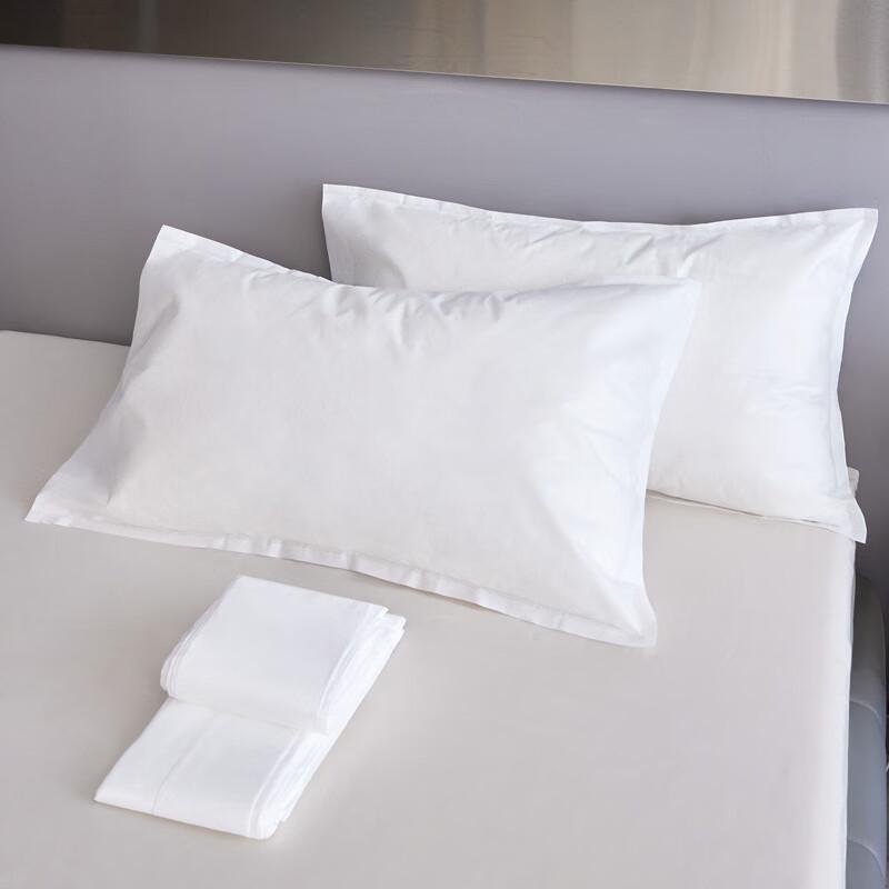 Disposable Travel Pillowcases (3-Pack) Standard