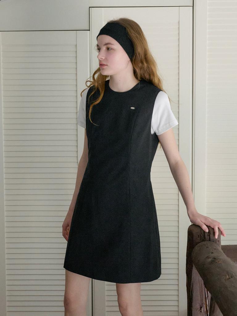 Elssibeui Crease Sleeveless Mini Dress_Black