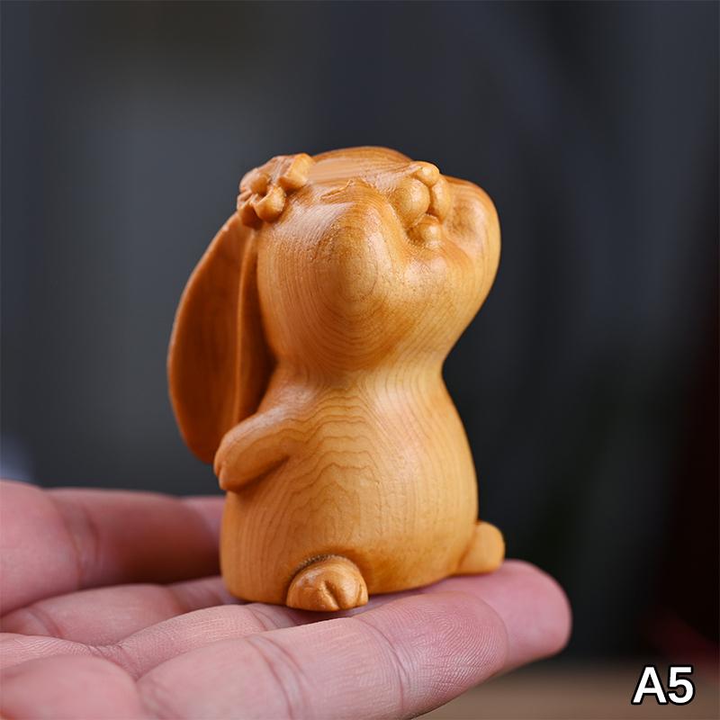 1Pc Wood Carving Easter Rabbit Ornaments Rabbit Figurine Cute Bunny Ornament Home Office Desktop Decor Car Decoration Party Gift
