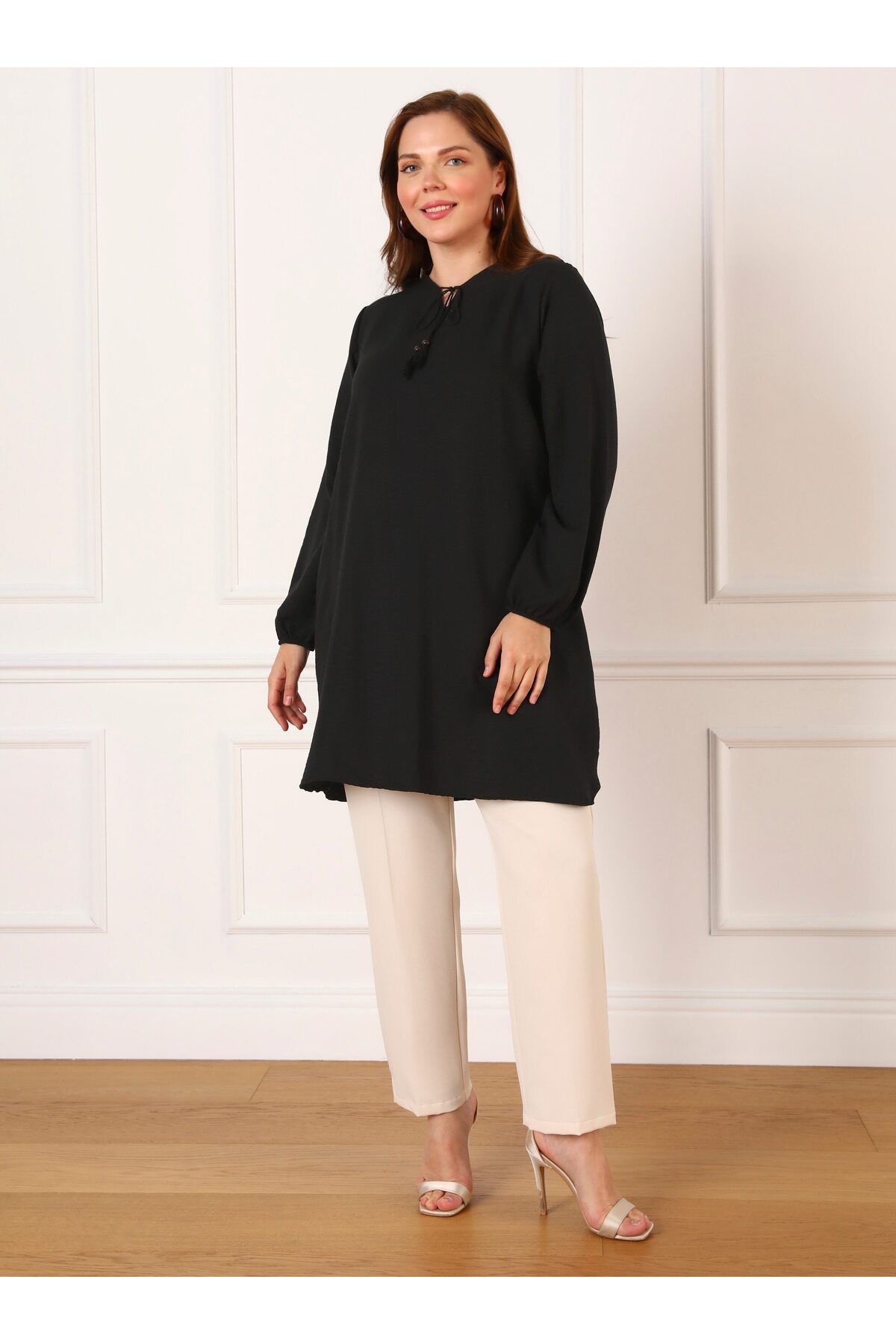 

Женская туника больших размеров Туника большого размера с кисточками - Черный -