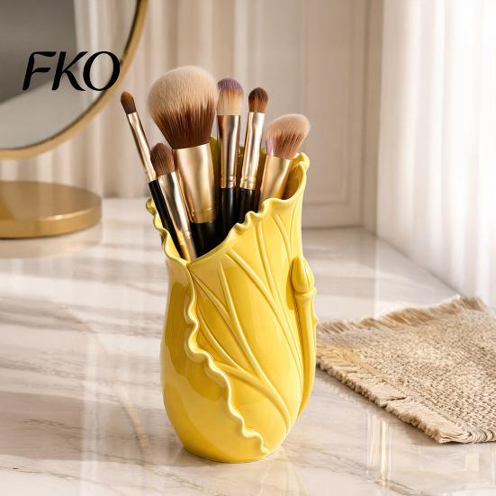 Stylish Lotus Leaf Pen Holder Holder, Decorative Pencil Modern Organizer Desk for Office Supplies Makeup Brushes Environmentally Friendly Storage